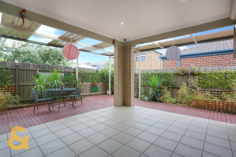 Photo - 6 Hayfield Road, Roxburgh Park VIC 3064 - Image 10