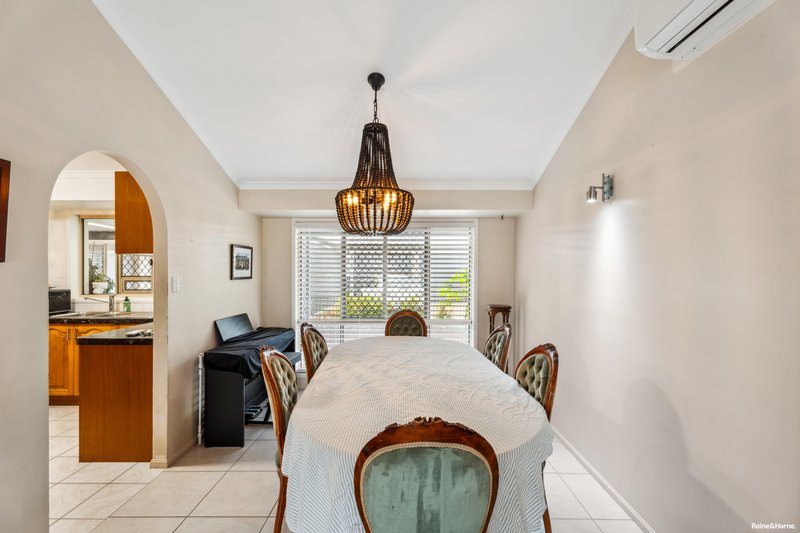 Photo - 6 Hayman Court, Kawungan QLD 4655 - Image 5