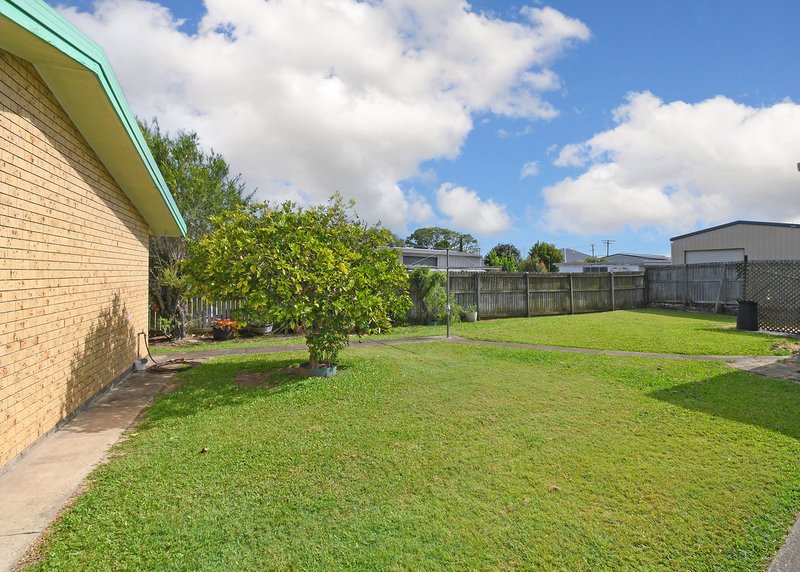 Photo - 6 Haynes Street, Point Vernon QLD 4655 - Image 16