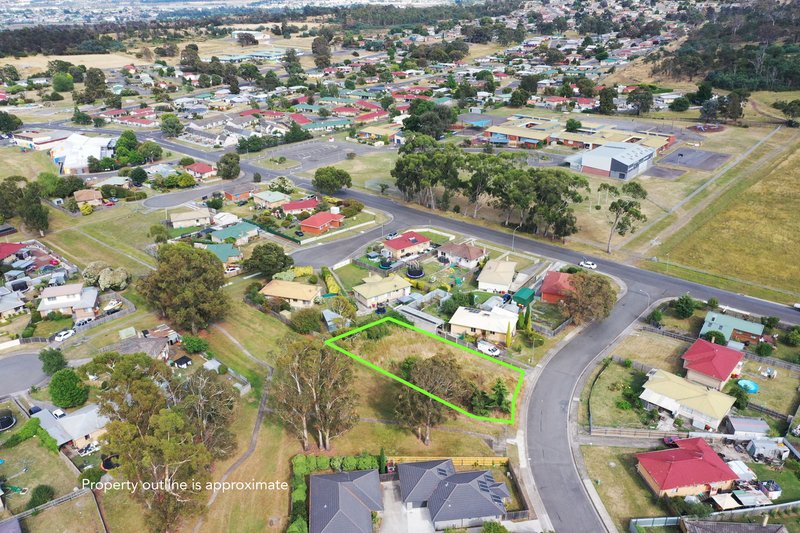 Photo - 6 Hazelwood Parade, Ravenswood TAS 7250 - Image 5