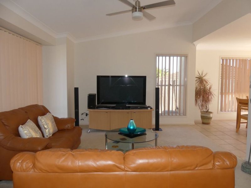 Photo - 6 Headsail Drive, Banksia Beach QLD 4507 - Image 8