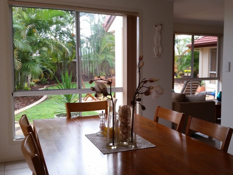 Photo - 6 Headsail Drive, Banksia Beach QLD 4507 - Image 10