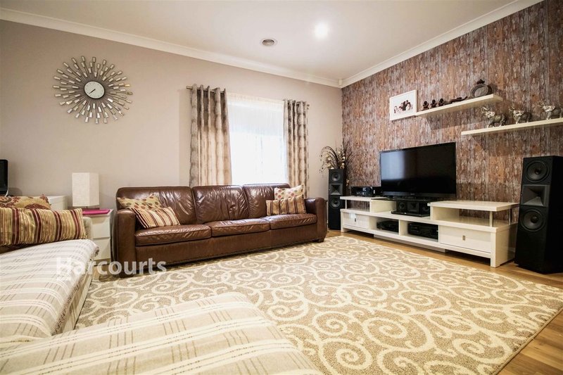 Photo - 6 Heaton Court, Caroline Springs VIC 3023 - Image 6