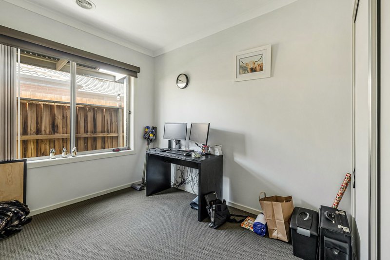 Photo - 6 Hegarty Place, Maddingley VIC 3340 - Image 12