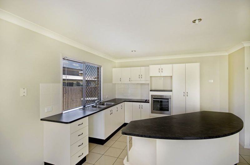 Photo - 6 Henning Court, Bushland Beach QLD 4818 - Image 2