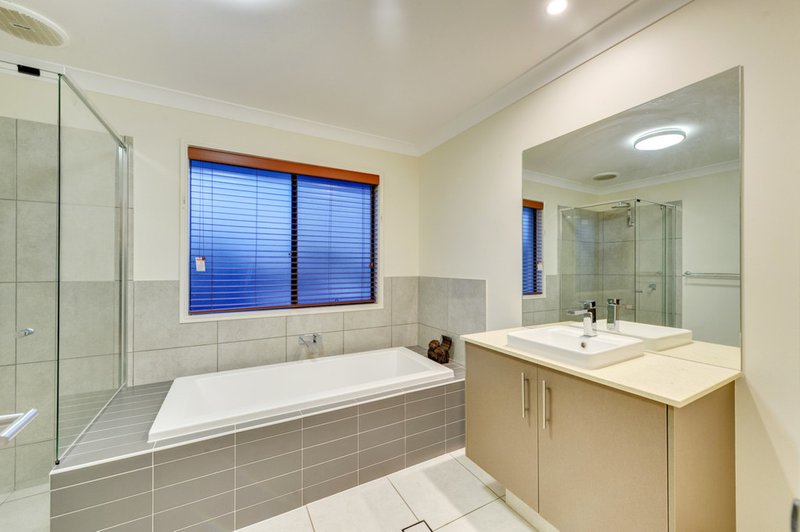 Photo - 6 Heysen Close, Doolandella QLD 4077 - Image 18