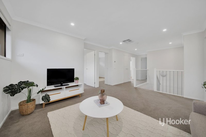 Photo - 6 Hibiscus Crescent, Point Cook VIC 3030 - Image 21