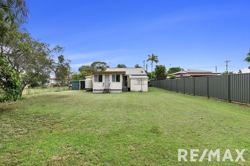 Photo - 6 Hibiscus Street, Urangan QLD 4655 - Image 10