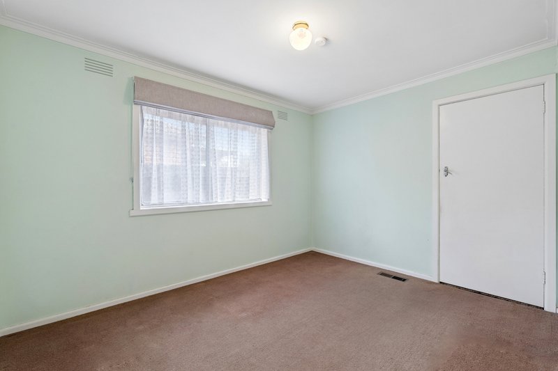 Photo - 6 Hickford Street, Reservoir VIC 3073 - Image 11