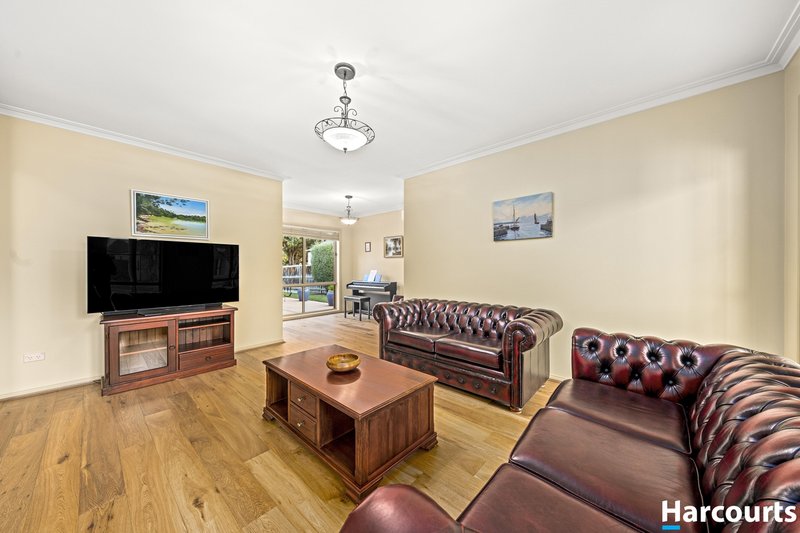 Photo - 6 Highgate Way, Rowville VIC 3178 - Image 2