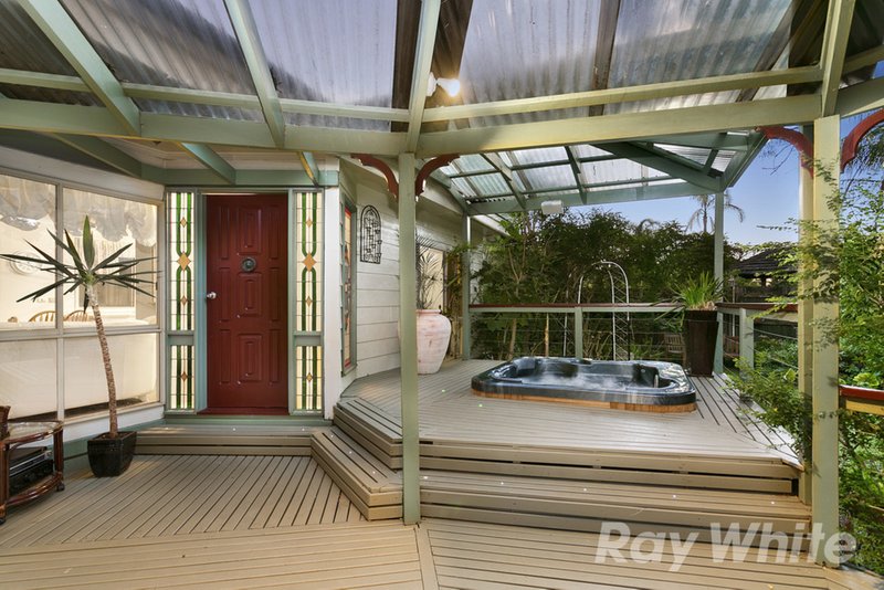 Photo - 6 Highview Grove, Burwood East VIC 3151 - Image 9