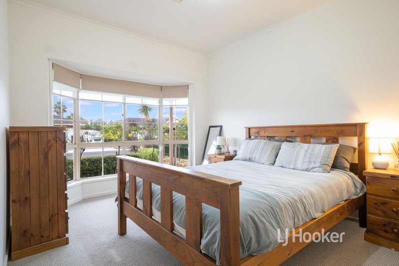 Photo - 6 Hilden Close, Hoppers Crossing VIC 3029 - Image 9