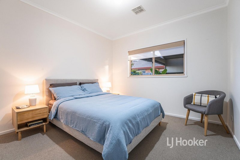 Photo - 6 Hilden Close, Hoppers Crossing VIC 3029 - Image 11