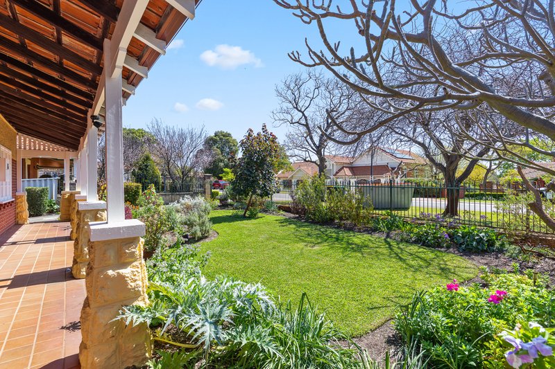 Photo - 6 Hill View Road, Mount Lawley WA 6050 - Image 32