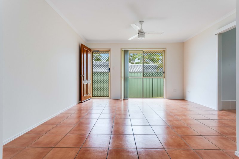 Photo - 6 Hillcrest Court, Kurwongbah QLD 4503 - Image 11