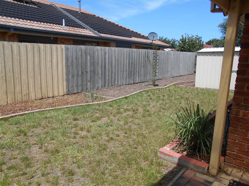 Photo - 6 Hillston Court, Narre Warren South VIC 3805 - Image 15