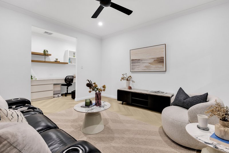 Photo - 6 Hillsview Boulevard, Angle Vale SA 5117 - Image 12