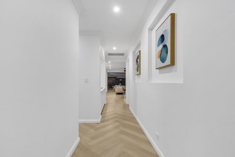 Photo - 6 Hillsview Boulevard, Angle Vale SA 5117 - Image 15