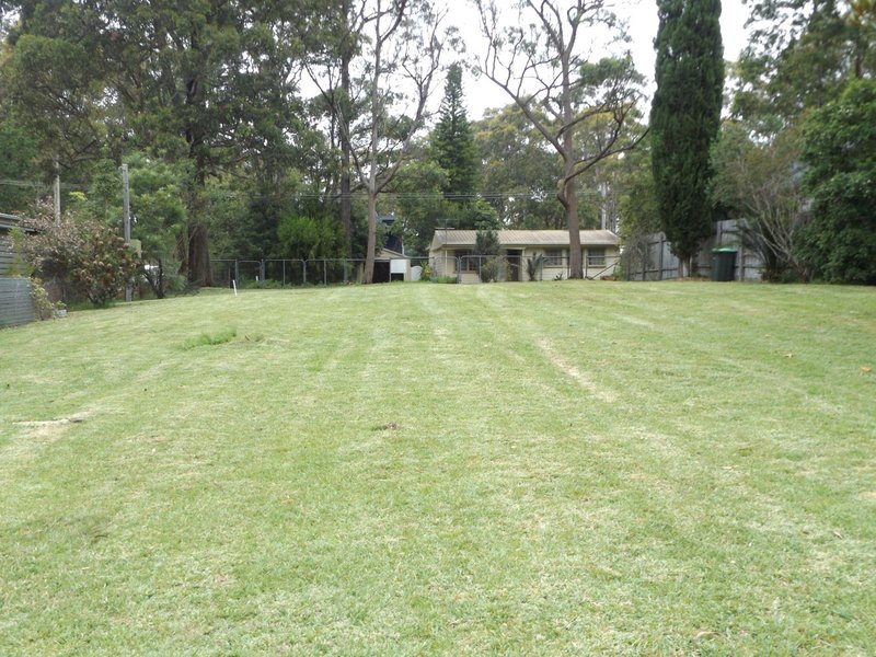 Photo - 6 Hilmer Avenue, Mossy Point NSW 2537 - Image 9