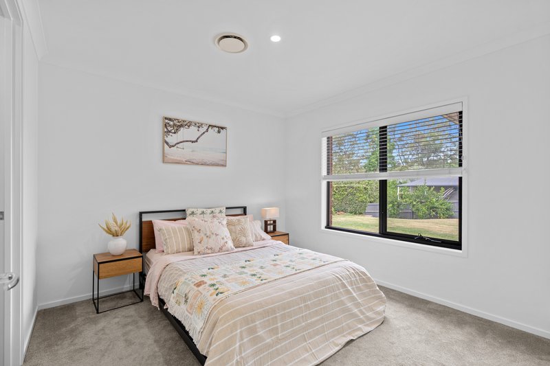 Photo - 6 Hilton Drive, Camira QLD 4300 - Image 14