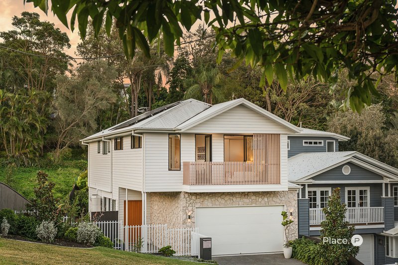 Photo - 6 Hobart Avenue, Camp Hill QLD 4152 - Image 1