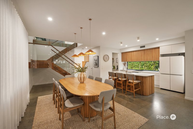 Photo - 6 Hobart Avenue, Camp Hill QLD 4152 - Image 7