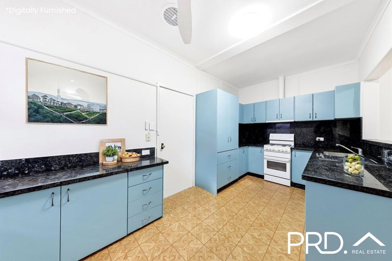 Photo - 6 Hodgkinson Crescent, Panania NSW 2213 - Image 4