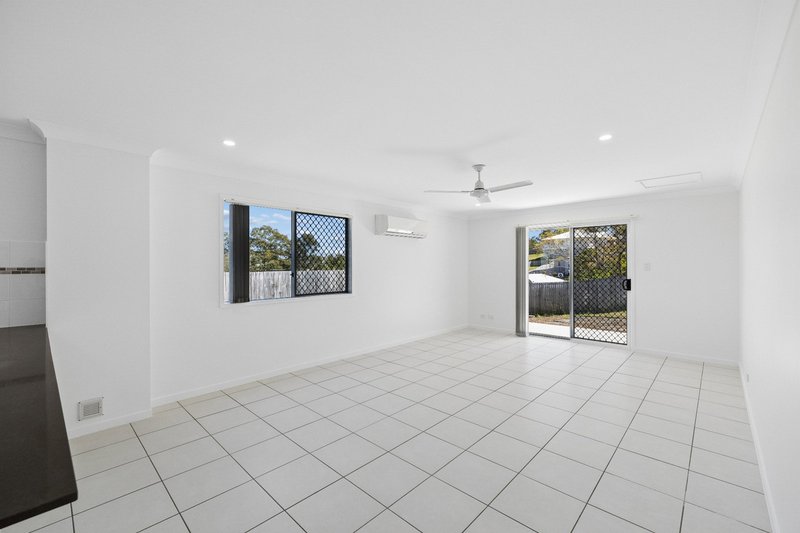 Photo - 6 Hoffmann Way, Bundamba QLD 4304 - Image 6