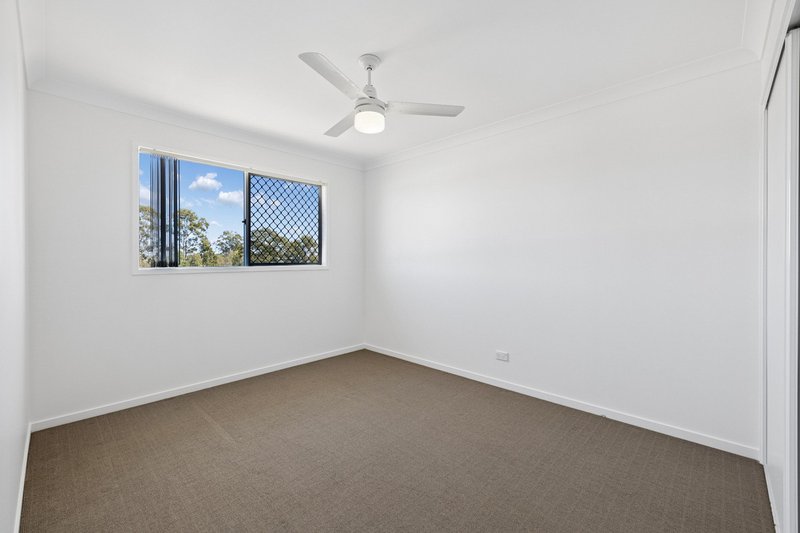 Photo - 6 Hoffmann Way, Bundamba QLD 4304 - Image 14