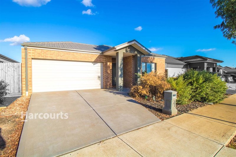 6 Hollybrook St , Melton South VIC 3338