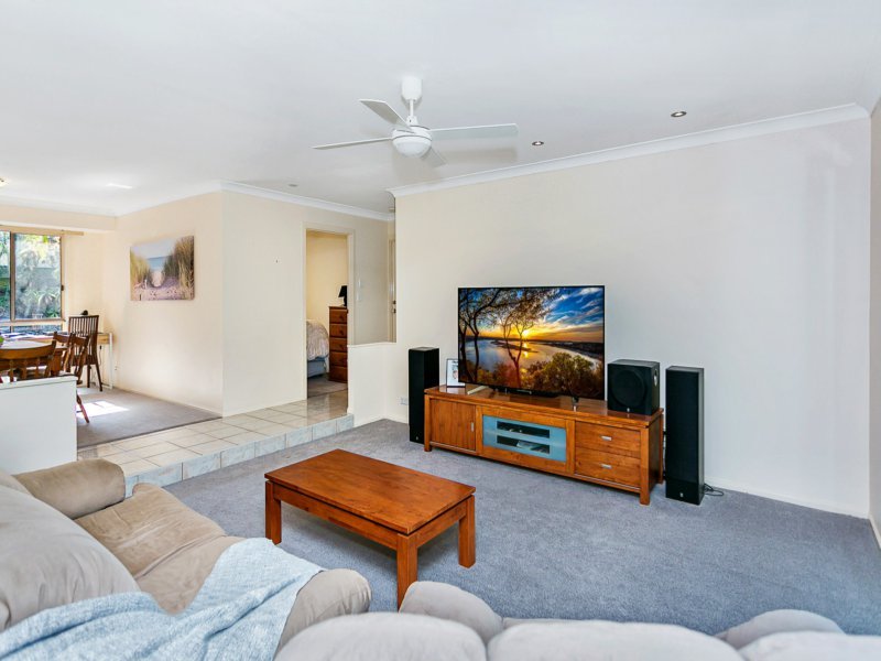 Photo - 6 Holterman Court, Mudgeeraba QLD 4213 - Image 5