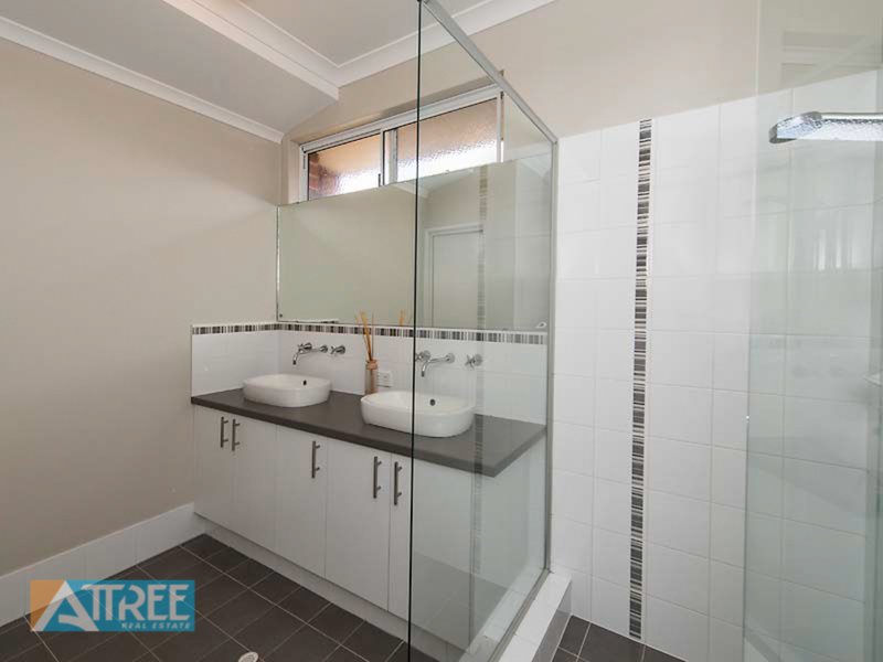 Photo - 6 Holywell Street, Piara Waters WA 6112 - Image 5