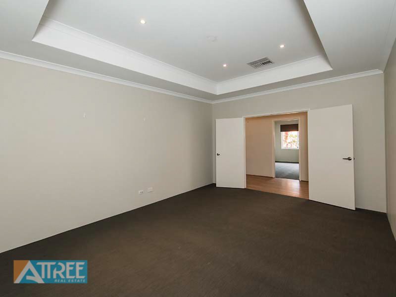 Photo - 6 Holywell Street, Piara Waters WA 6112 - Image 6