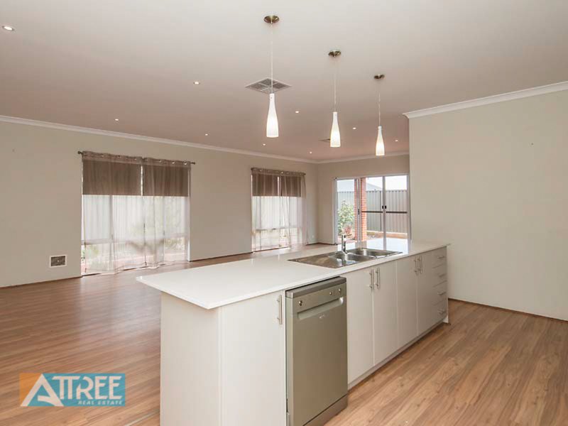 Photo - 6 Holywell Street, Piara Waters WA 6112 - Image 13