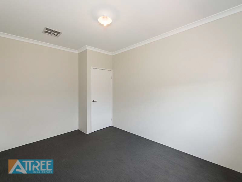 Photo - 6 Holywell Street, Piara Waters WA 6112 - Image 18