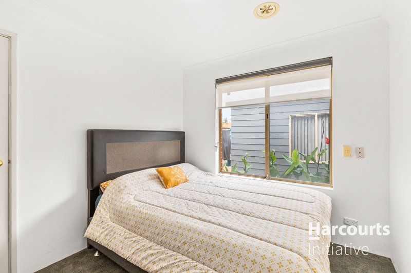 Photo - 6 Horton Crescent, Marangaroo WA 6064 - Image 11