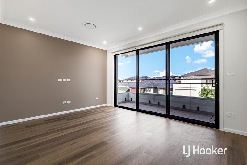 Photo - 6 Howell Street, Marsden Park NSW 2765 - Image 9