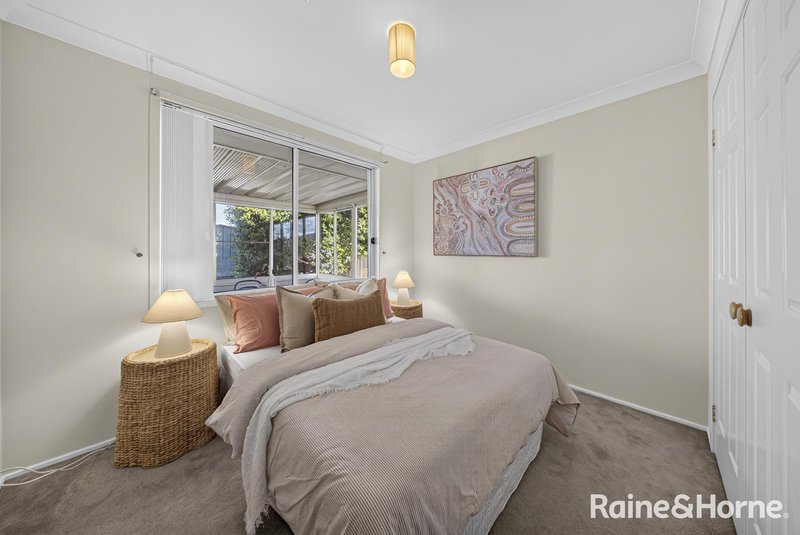 Photo - 6 Hoya Close, Cameron Park NSW 2285 - Image 7