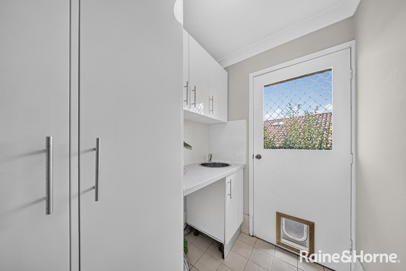 Photo - 6 Hoya Close, Cameron Park NSW 2285 - Image 14