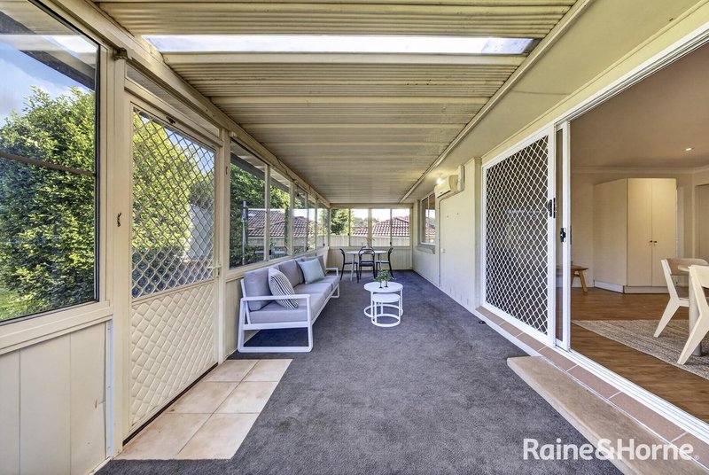 Photo - 6 Hoya Close, Cameron Park NSW 2285 - Image 15