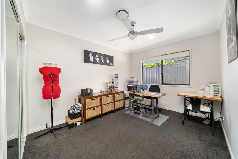 Photo - 6 Hugh Crescent, Murrumba Downs QLD 4503 - Image 12