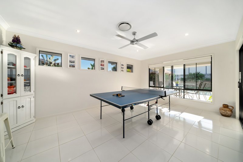 Photo - 6 Hugh Crescent, Murrumba Downs QLD 4503 - Image 15