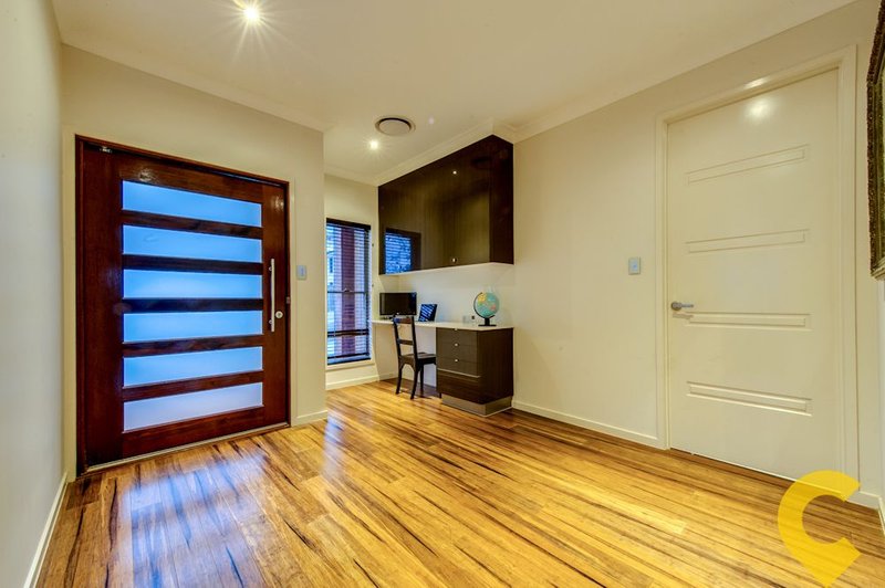 Photo - 6 Hughes Street, Mcdowall QLD 4053 - Image 5