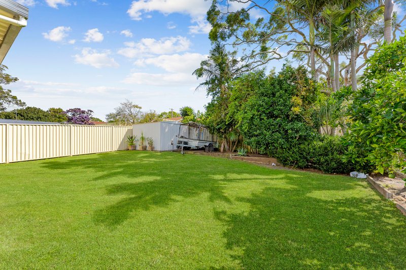 Photo - 6 Hulani Street, Budgewoi NSW 2262 - Image 9