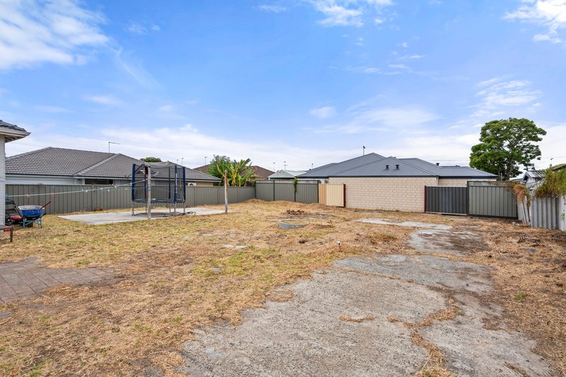 Photo - 6 Hunt Street, Thornlie WA 6108 - Image 19