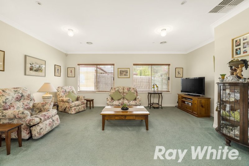 Photo - 6 Huon Pine Court, Upper Ferntree Gully VIC 3156 - Image 2