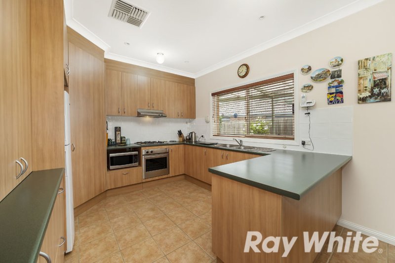 Photo - 6 Huon Pine Court, Upper Ferntree Gully VIC 3156 - Image 4