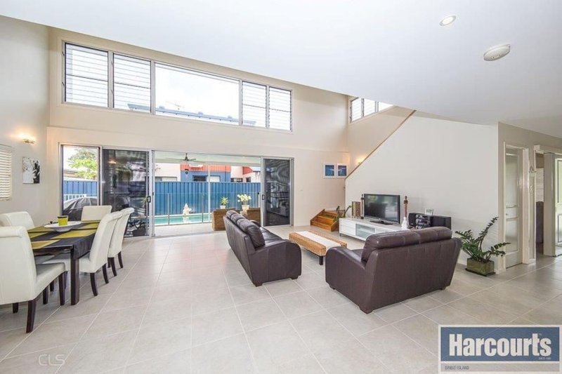 Photo - 6 Hutchinson Street, Woorim QLD 4507 - Image 4