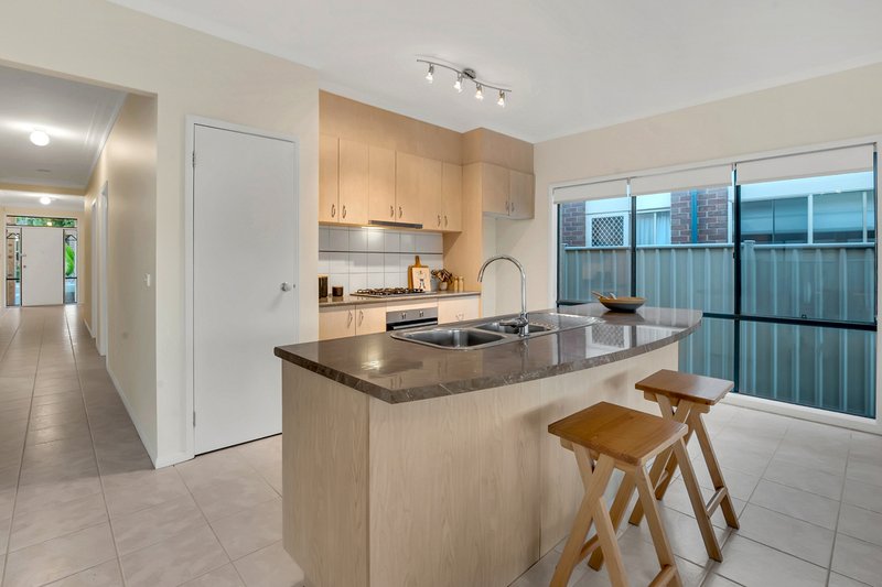 Photo - 6 Hybrid Court, Craigieburn VIC 3064 - Image 2