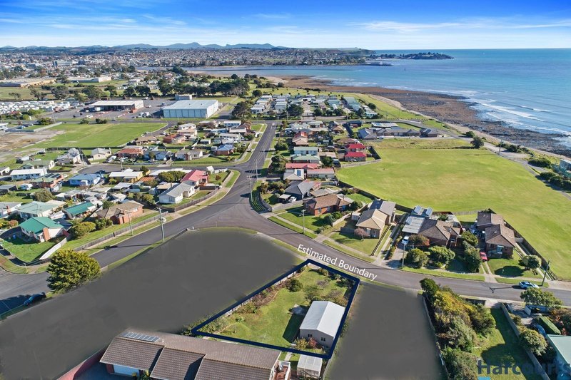 Photo - 6 Illaroo Avenue, East Devonport TAS 7310 - Image 9